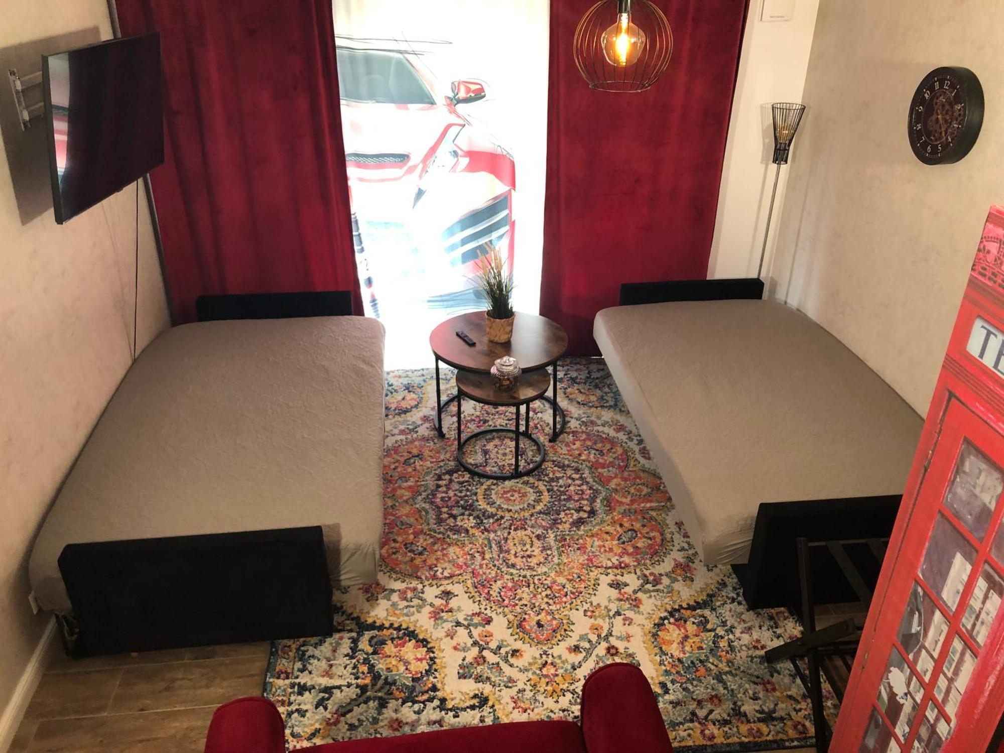 Stylisches Maybach Appartement Mit Terrasse Fuer 5 Personen, 5 Betten, Grosse Kochinsel, Homeoffice Mit 250Mbit Wlan Aidlingen ภายนอก รูปภาพ
