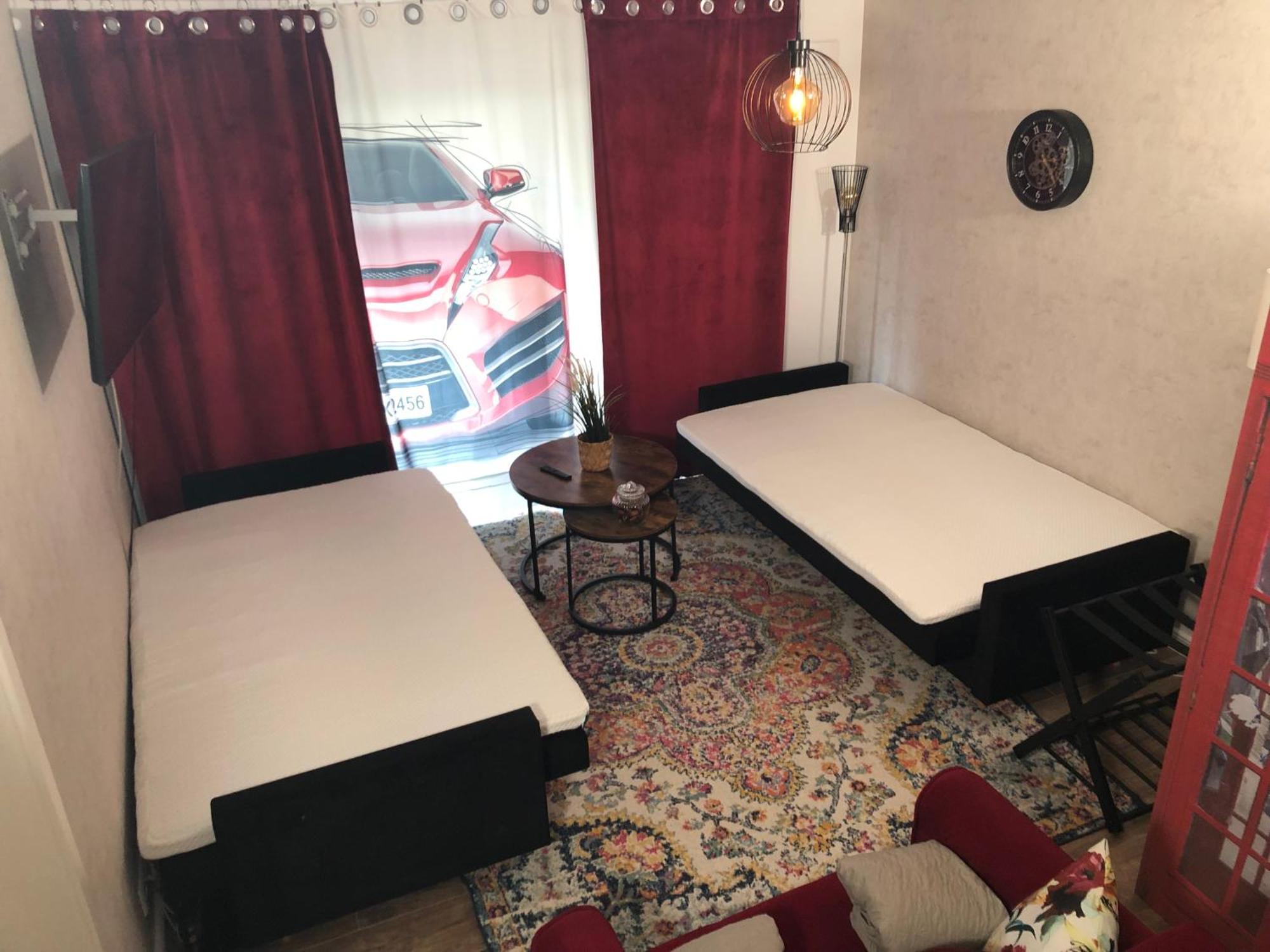 Stylisches Maybach Appartement Mit Terrasse Fuer 5 Personen, 5 Betten, Grosse Kochinsel, Homeoffice Mit 250Mbit Wlan Aidlingen ภายนอก รูปภาพ